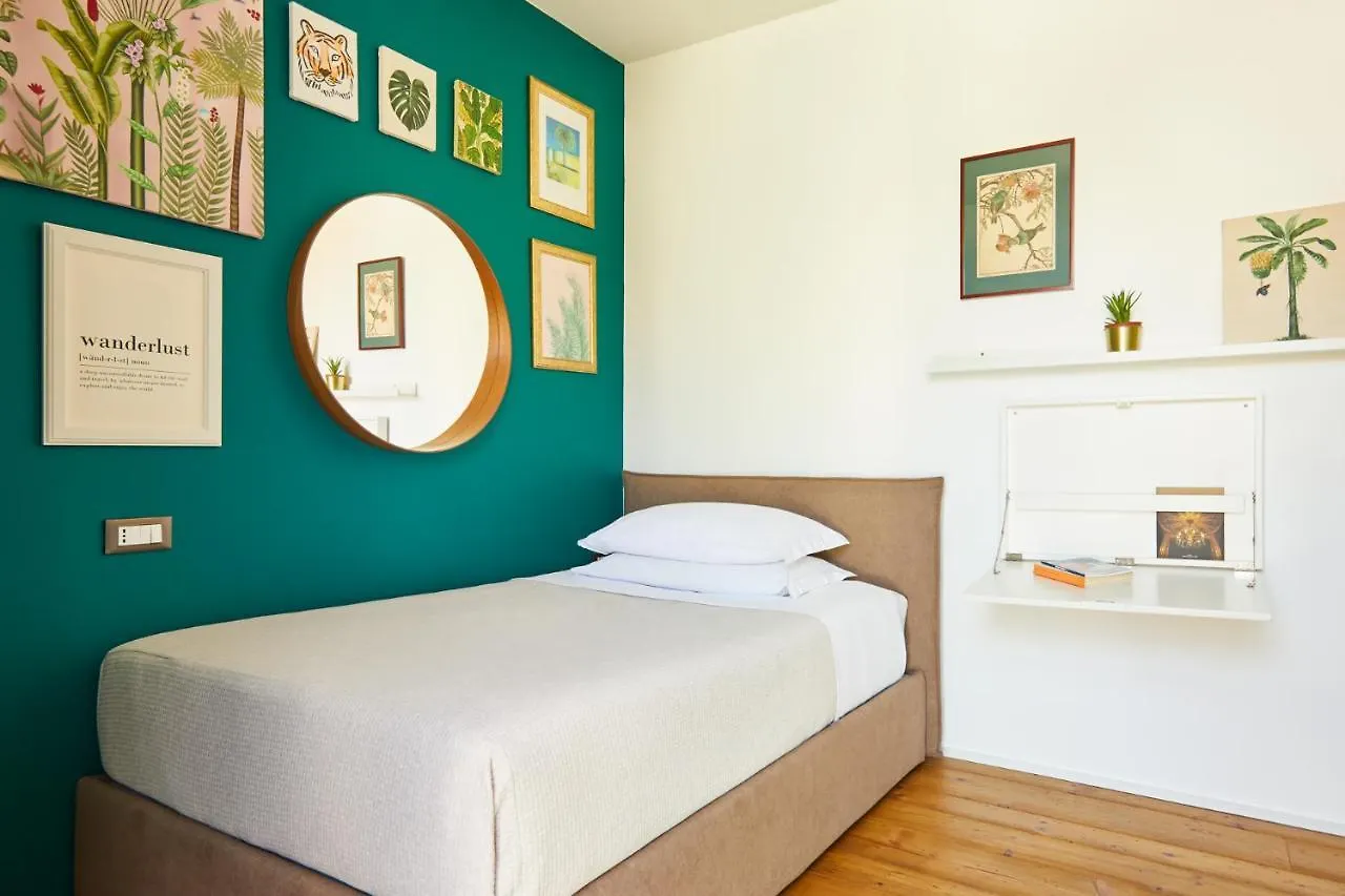 Lägenhet Tropical Micro Studio With Terrace And Duomo Views Milano