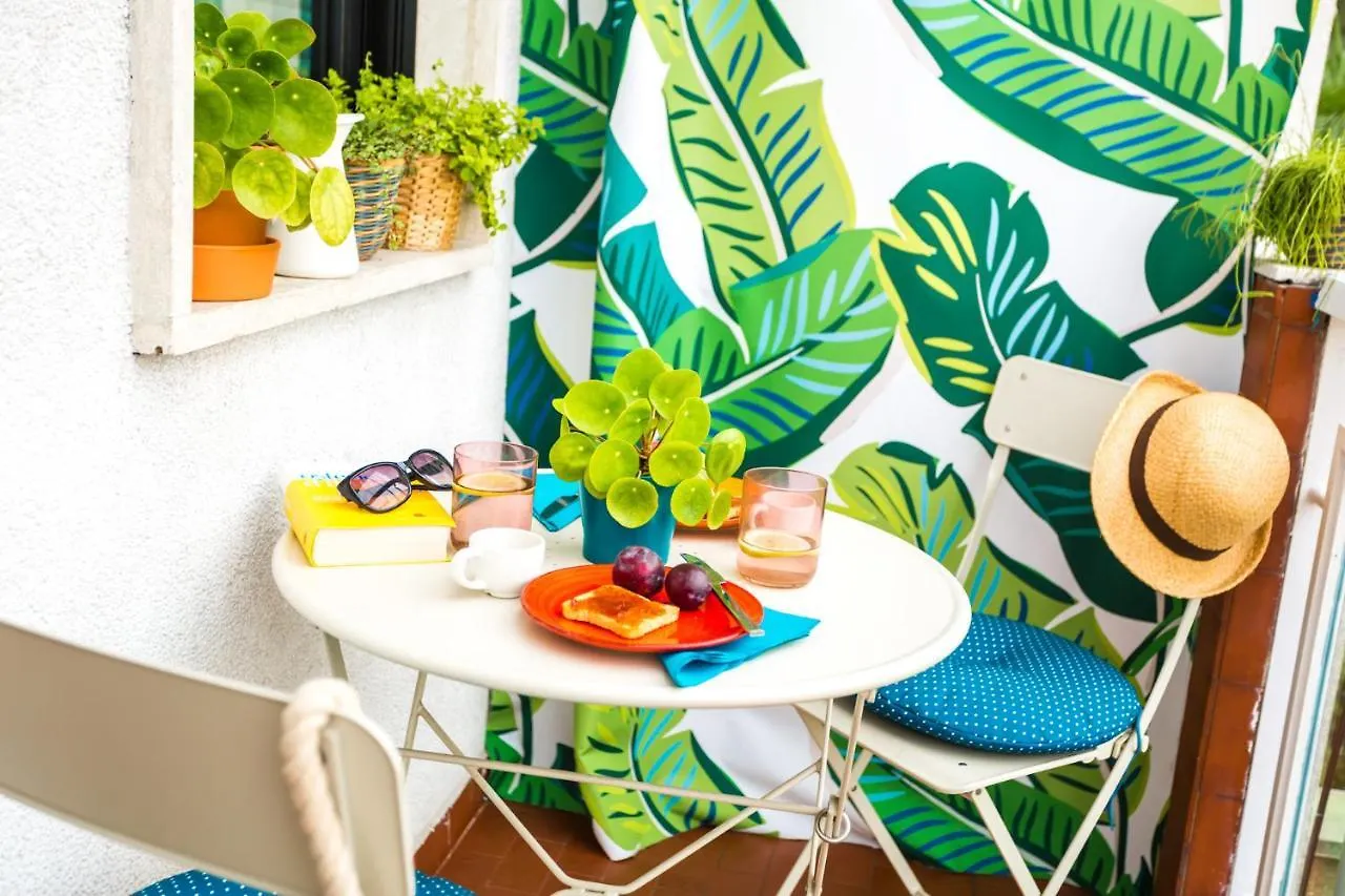 Tropical Micro Studio With Terrace And Duomo Views Milano Lägenhet